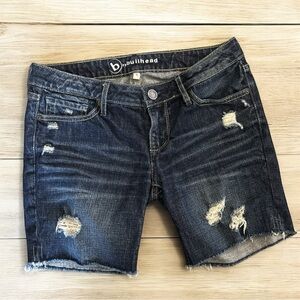 BULLHEAD Junior’s Distressed Dark Wash Denim Shorts. Size 5